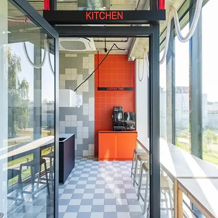 Shed Coliving Apartament *