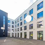 Shed Coliving 아파트